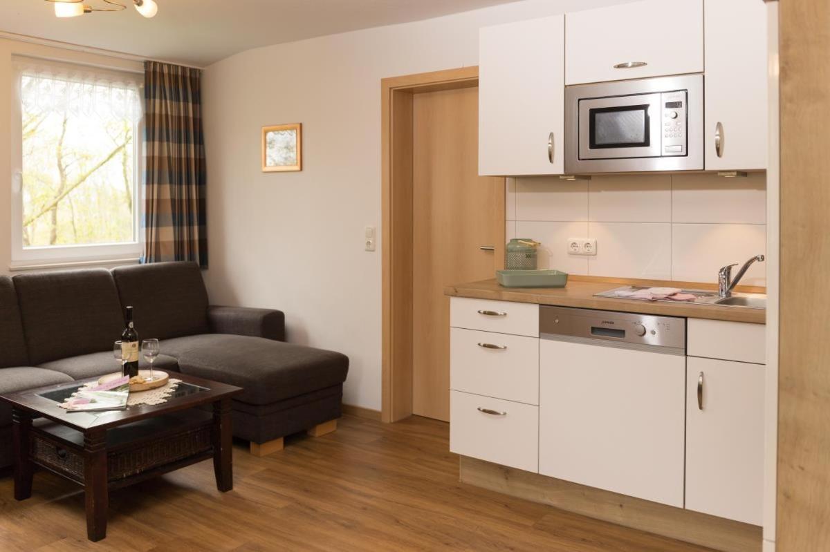 Apartamento Friesenhof Janssen - Urlaub Auf Dem Bauernhof Neuharlingersiel Exterior foto