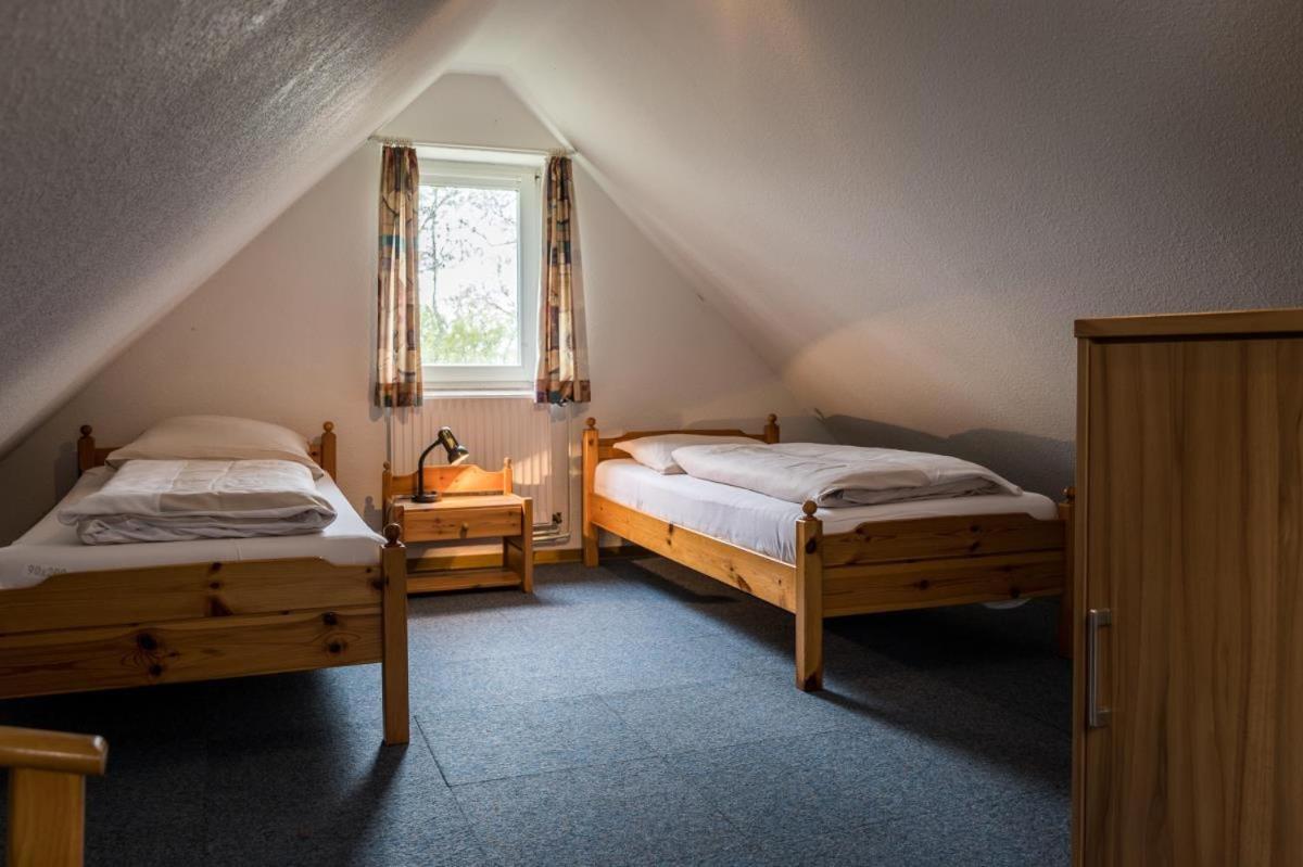 Apartamento Friesenhof Janssen - Urlaub Auf Dem Bauernhof Neuharlingersiel Exterior foto