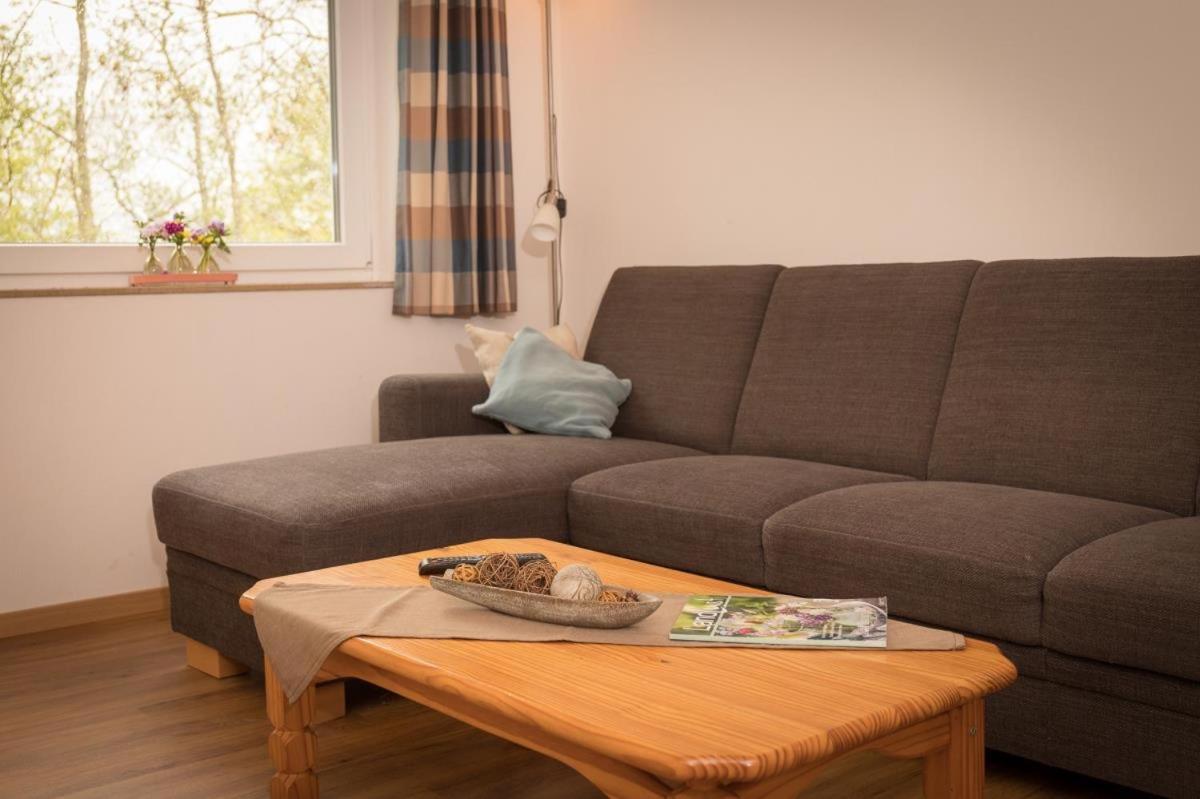 Apartamento Friesenhof Janssen - Urlaub Auf Dem Bauernhof Neuharlingersiel Exterior foto