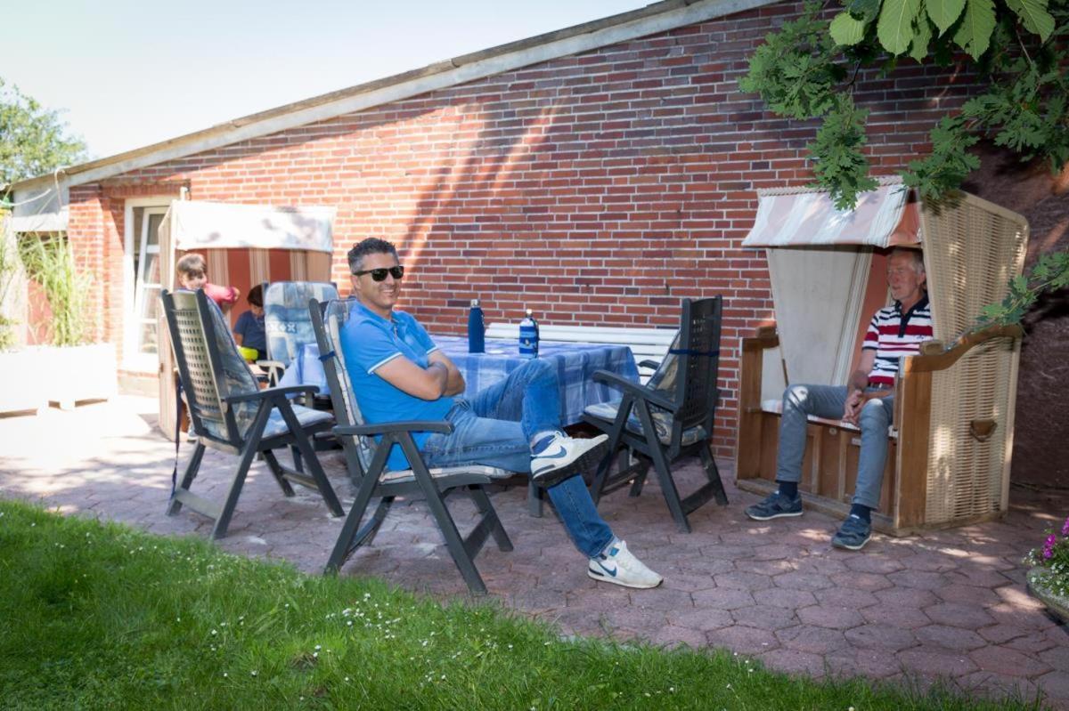 Apartamento Friesenhof Janssen - Urlaub Auf Dem Bauernhof Neuharlingersiel Exterior foto