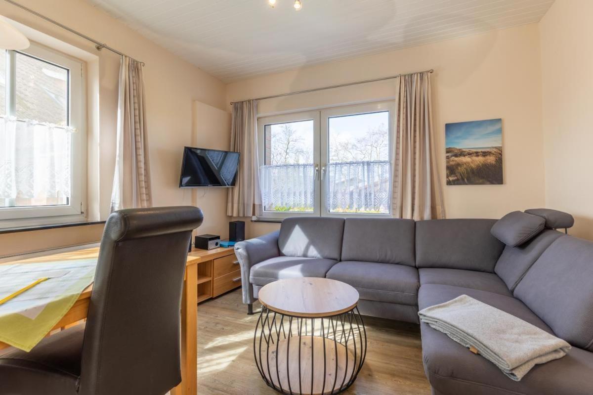 Apartamento Friesenhof Janssen - Urlaub Auf Dem Bauernhof Neuharlingersiel Exterior foto