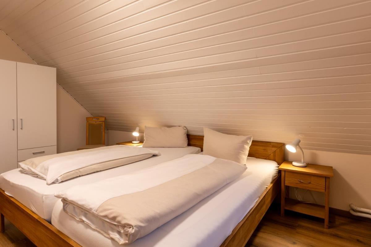 Apartamento Friesenhof Janssen - Urlaub Auf Dem Bauernhof Neuharlingersiel Exterior foto