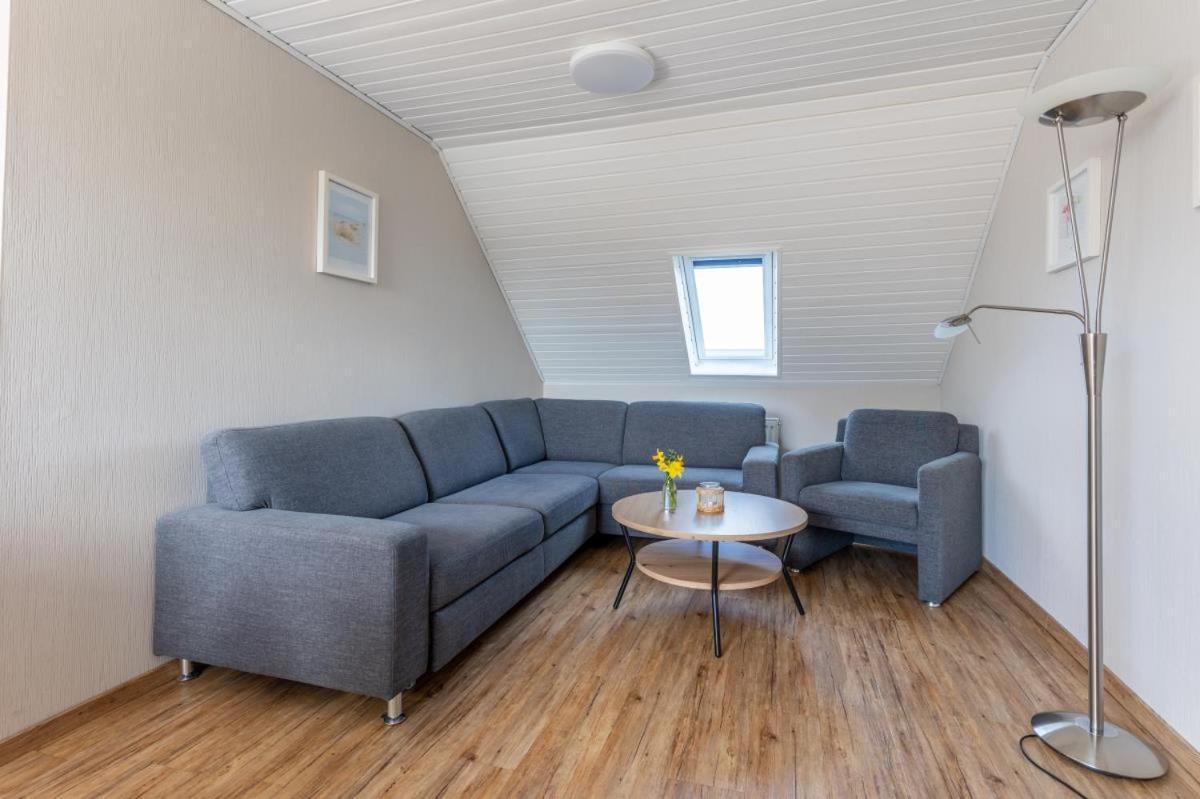 Apartamento Friesenhof Janssen - Urlaub Auf Dem Bauernhof Neuharlingersiel Exterior foto
